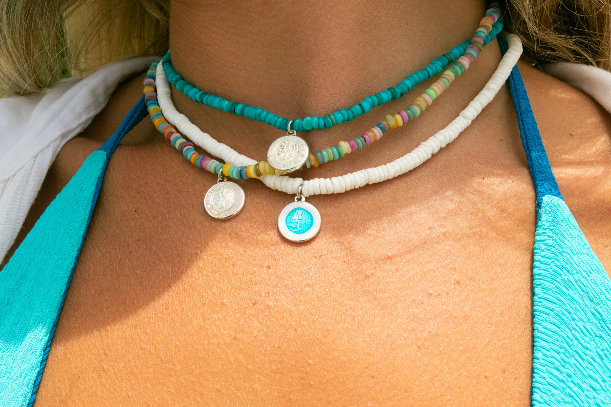 cute chokers / girl wearing choker on beach