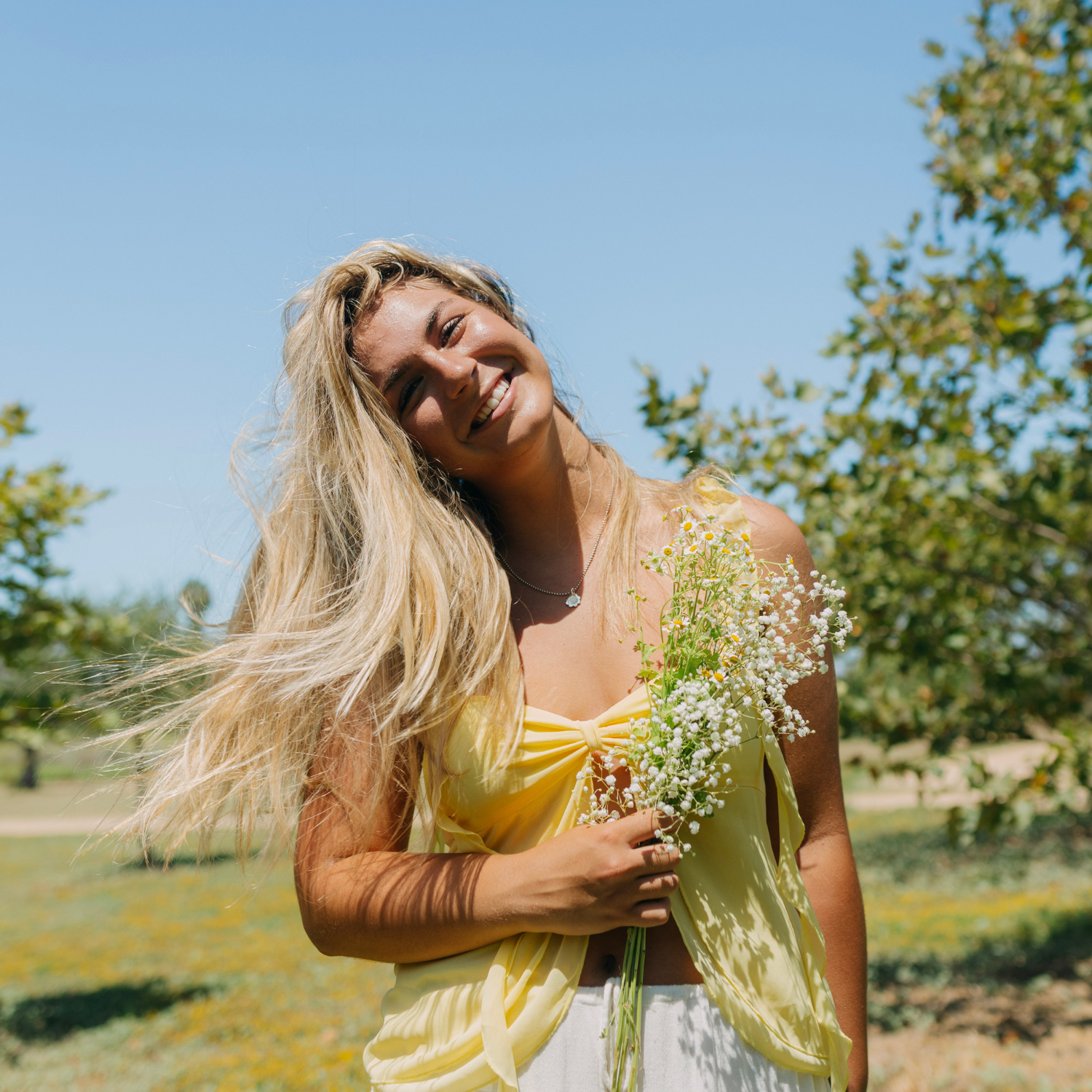 Flower - Sandy / Blonde
