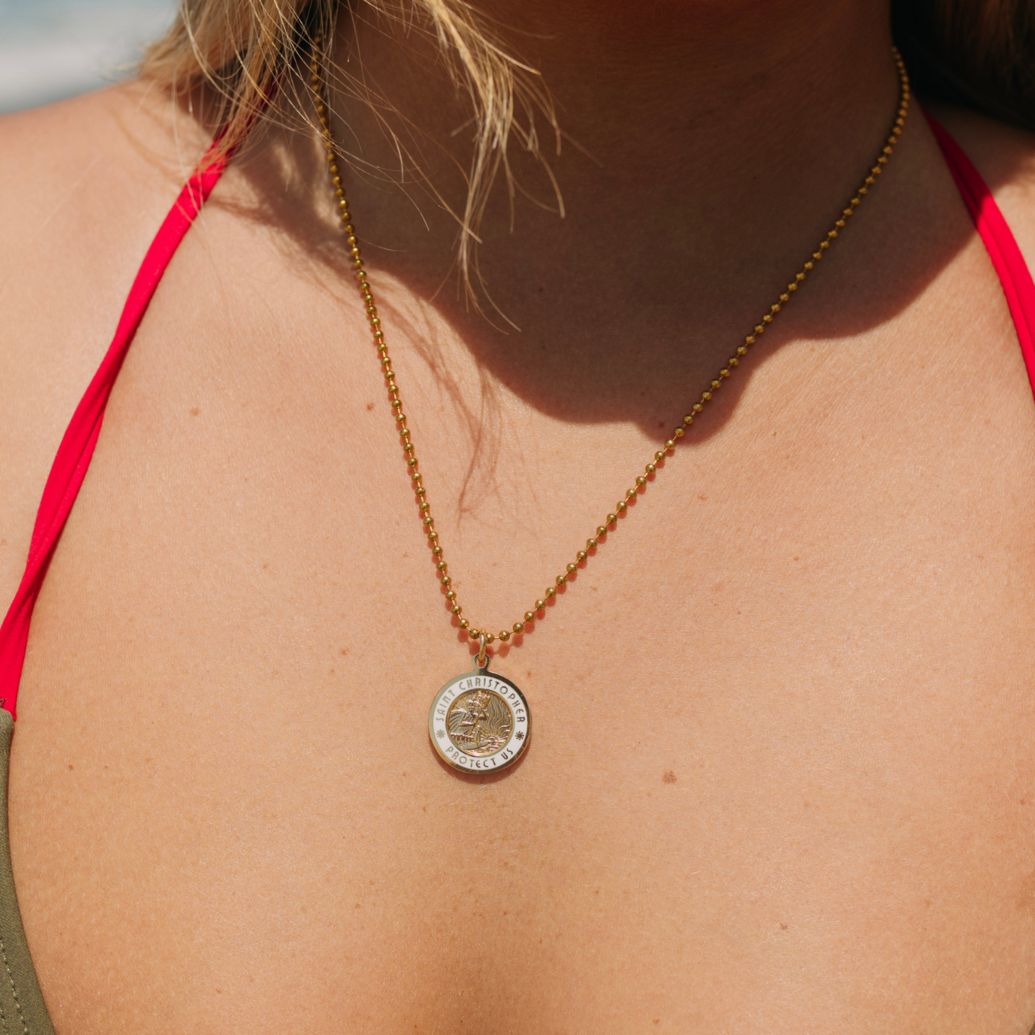 Medium - Gold / White
