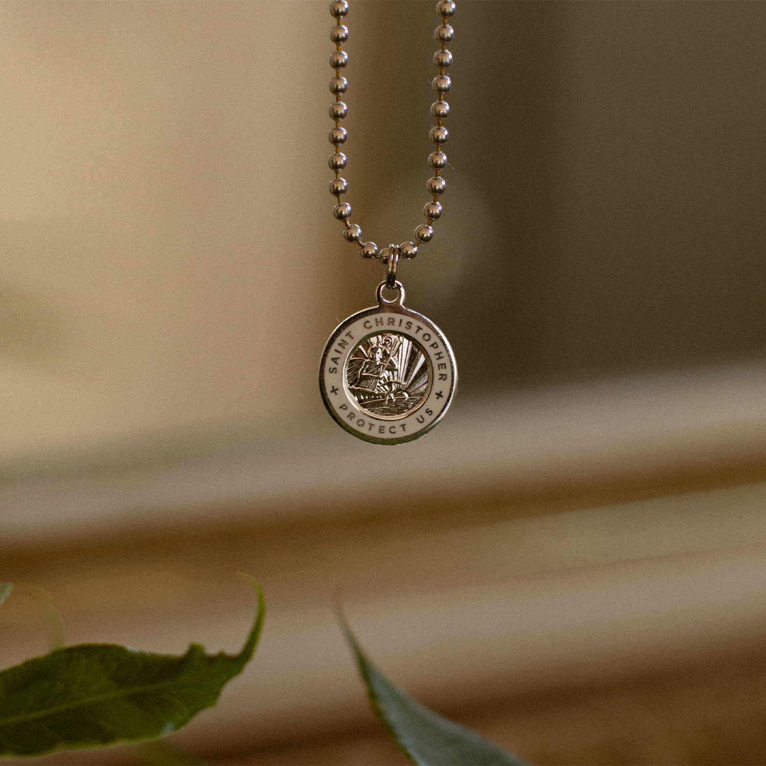 Small silver pendant discount